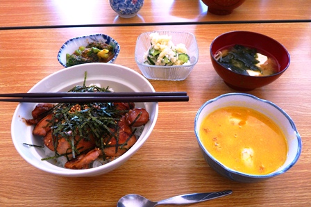 111219留学生が日本家庭料理04.JPG