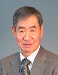 成田憲彦教授
