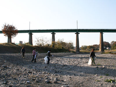 20111128入間川河川清掃2