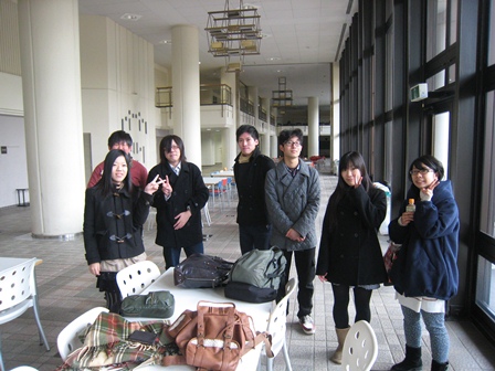 20131226＿エキストラ学生.JPG