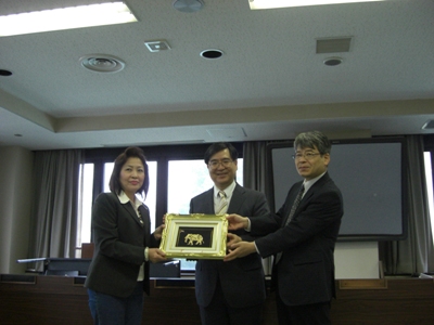 2009.07.07Title4.JPG