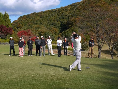 20121119＿dousoukaigolf.jpg