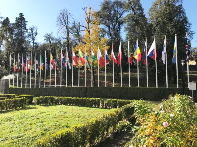 欧州連合（EU）歴史文書館の中庭にて
2017年11月30日撮影