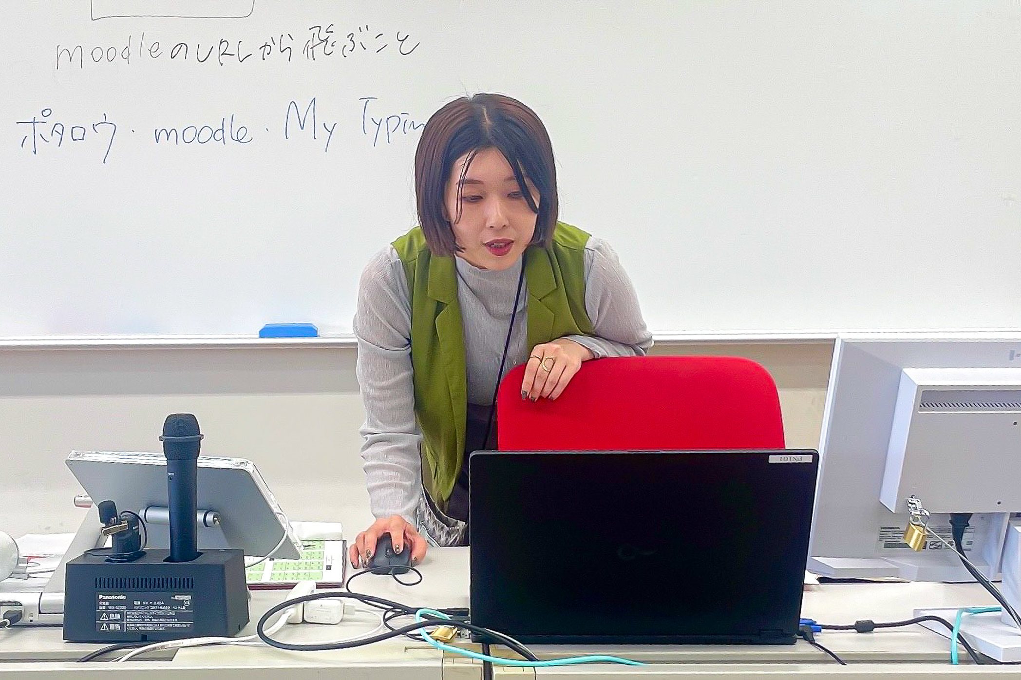 末希 